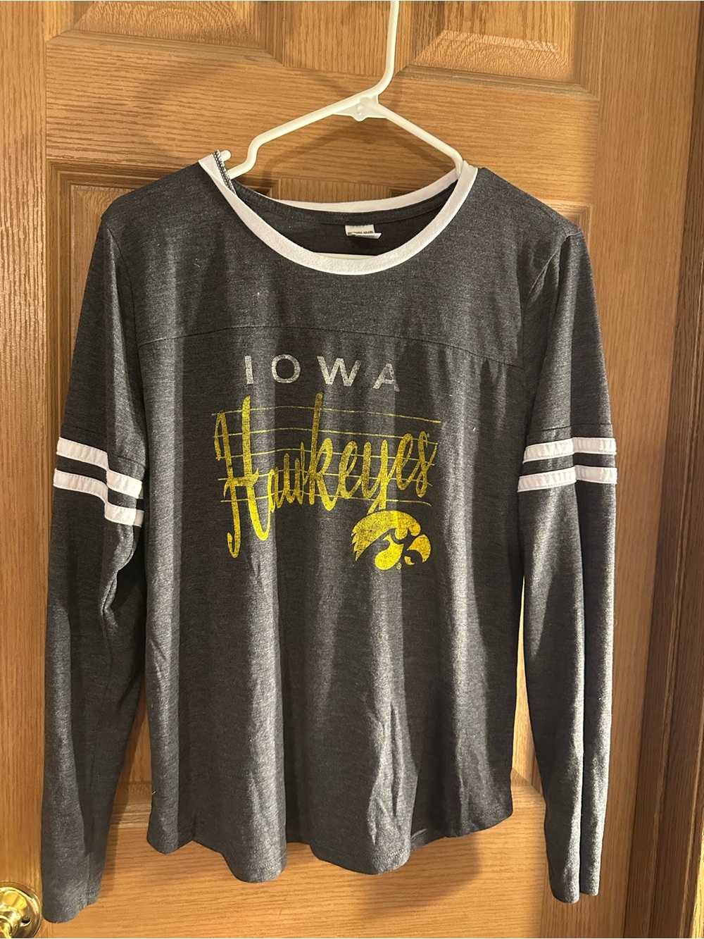 Iowa Hawkeyes Women's Long Sleeve Tee - Gray with Gold Logo